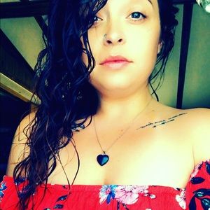 Meet your Posher, Nichole